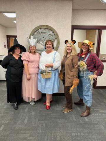 Wizard of Oz- Office staff